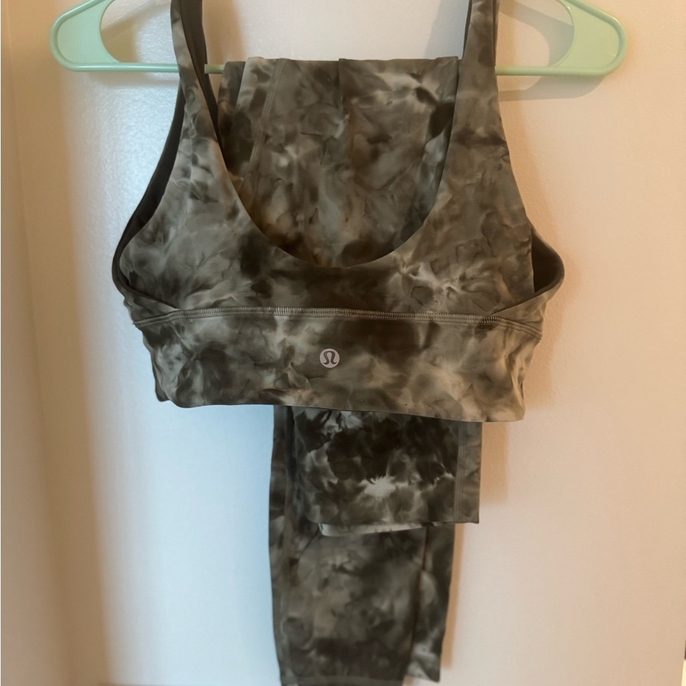 Lulu size 4 align Tie-Dye Leggings + size 8 reversible align sports bra